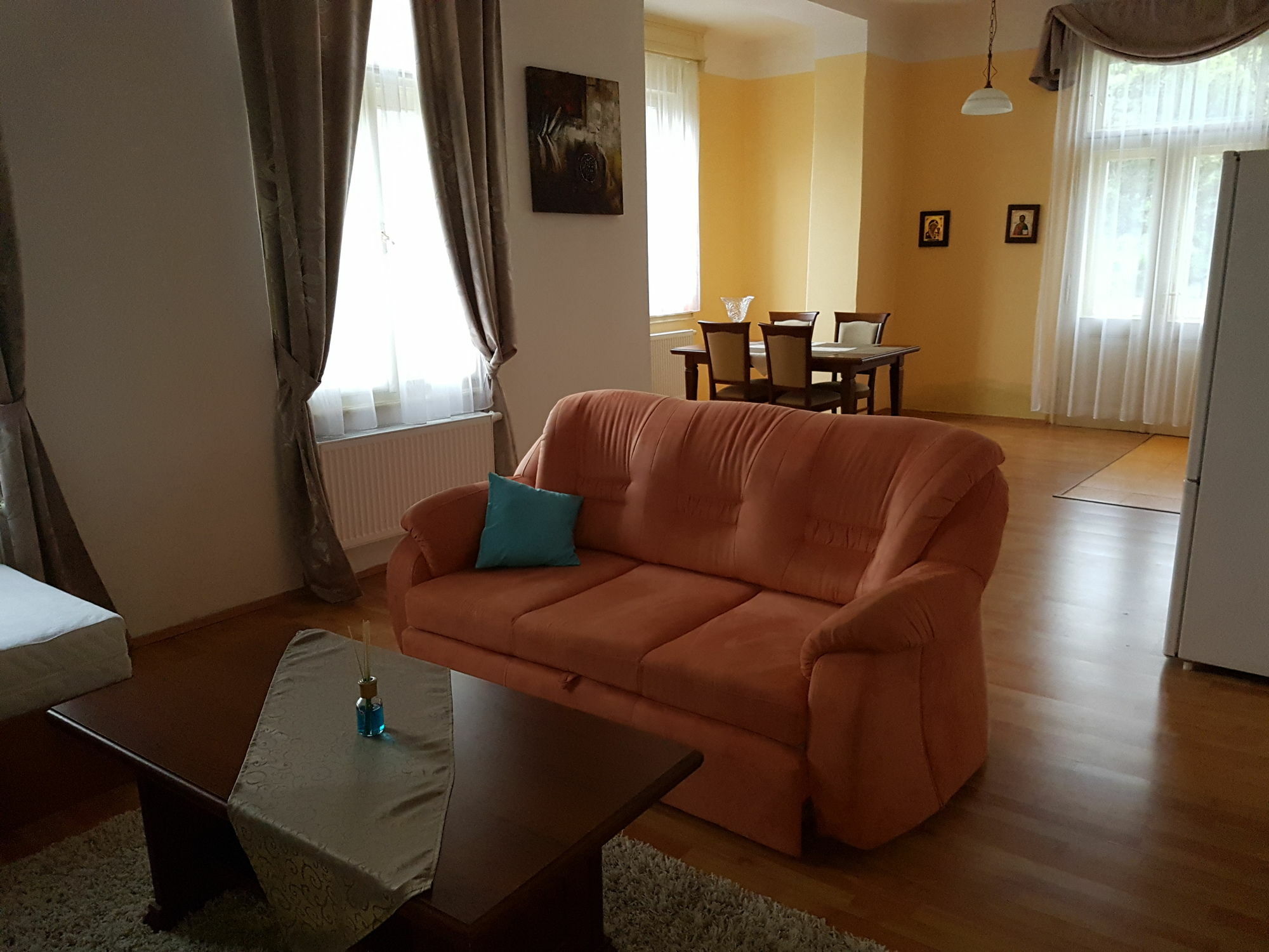Villa Sofia Apartments カルロヴィ・ヴァリ エクステリア 写真